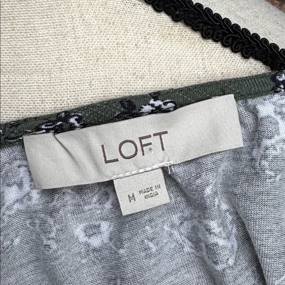 Loft Paisley Bubble Sleeve Mixed Media Blouse Women's Size Medium - Picture 7 of 9